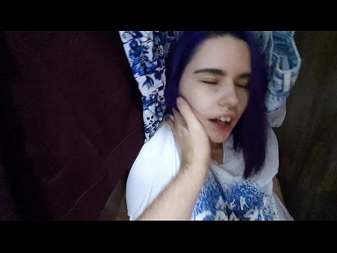 ❤️ Našiel som svoju sestru v skrini a pomohol som jej spraviť sa Kvalitné porno na nás